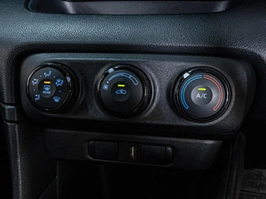 Хетчбэк Toyota Yaris 2020 года, 1325000 рублей, Ставрополь