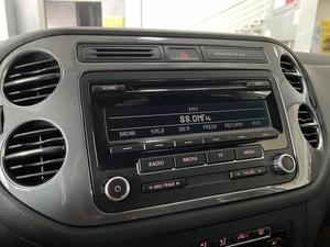 Внедорожник Volkswagen Tiguan 2014 года, 1147000 рублей, Солонцы