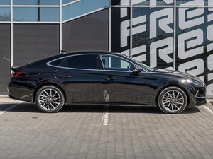 Седан Hyundai Sonata 2021 года, 3050000 рублей, Краснодар