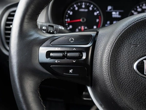 Хетчбэк Kia Rio X-Line 2019 года, 1450000 рублей, Краснодар