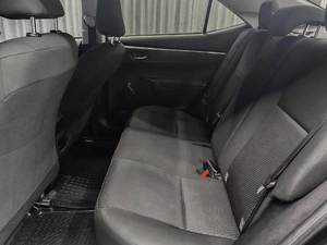 Седан Toyota Corolla 2015 года, 1149000 рублей, Красноярск