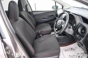 Хетчбэк Toyota Vitz 2018 года, 899000 рублей, Красноярск