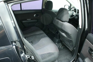 Хетчбэк Nissan Tiida 2011 года, 845000 рублей, Красноярск