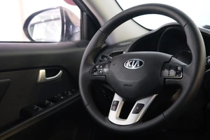 Внедорожник Kia Sportage 2013 года, 1399000 рублей, Омск