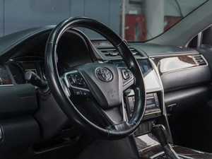 Седан Toyota Camry 2016 года, 2149000 рублей, Сургут