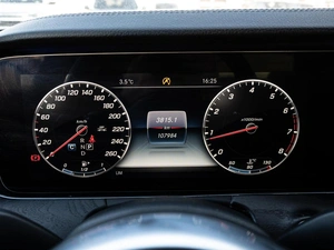 Седан Mercedes-benz E-класс 2019 года, 3250000 рублей, Краснодар