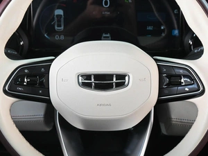 Внедорожник Geely Monjaro 2023 года, 3239000 рублей, Аксай