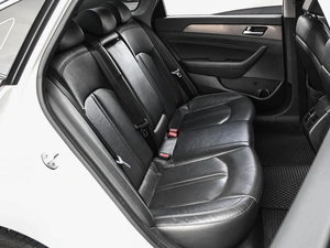 Седан Hyundai Sonata 2018 года, 1999000 рублей, Кирилловка