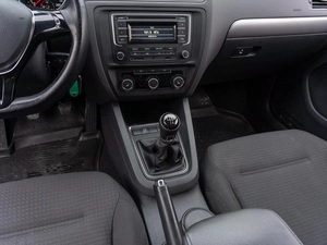 Седан Volkswagen Jetta 2015 года, 1199000 рублей, Саратов