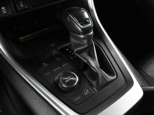 Внедорожник Toyota RAV4 2020 года, 3070000 рублей, Ростов-на-Дону