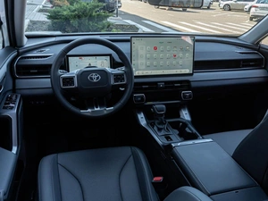 Внедорожник Toyota RAV4 2026 года, 4720000 рублей, Краснодар