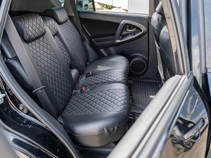 Внедорожник Toyota RAV4 2010 года, 1299000 рублей, Краснодар