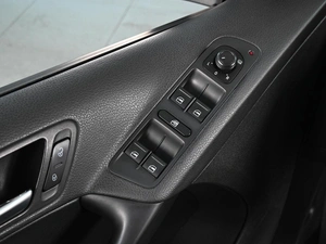 Внедорожник Volkswagen Tiguan 2016 года, 1689000 рублей, Ростов-на-Дону
