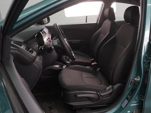 Седан Kia Rio 2012 года, 899000 рублей, Воронеж