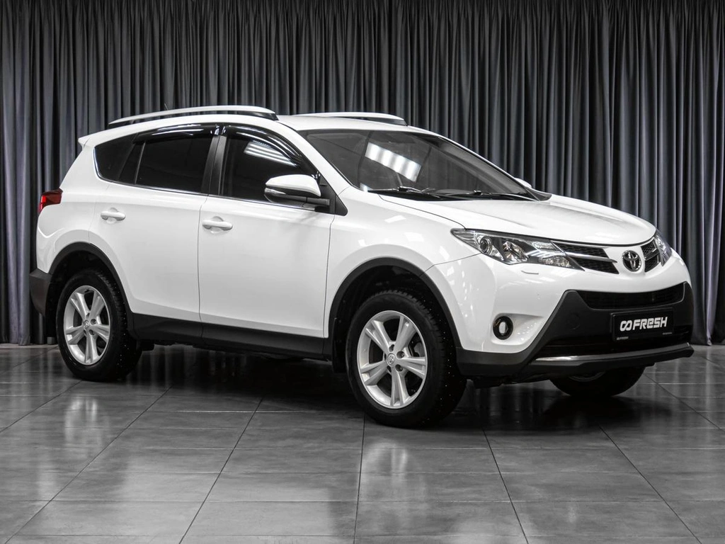 Внедорожник Toyota RAV4 2013 года, 2099000 рублей, Тюмень