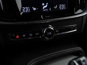 Седан Volvo S90 2017 года, 3499050 рублей, Москва