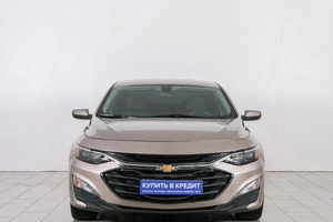 Седан Chevrolet Malibu 2022 года, 1849000 рублей, Красноярск