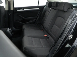 Седан Volkswagen Passat 2016 года, 1603444 рублей, Москва