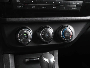 Седан Toyota Corolla 2015 года, 1479000 рублей, Аксай