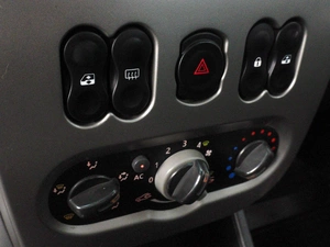 Седан Renault Logan 2011 года, 640000 рублей, Минеральные Воды