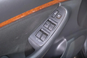 Седан Toyota Avensis 2007 года, 999000 рублей, Томск