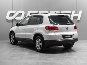 Внедорожник Volkswagen Tiguan 2012 года, 1169000 рублей, Тюмень