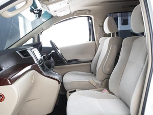 Минивэн Toyota Vellfire 2010 года, 1820000 рублей, Омск