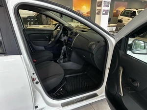 Седан Renault Logan 2017 года, 870000 рублей, Орёл