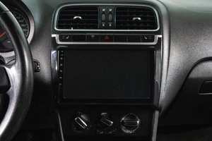 Седан Volkswagen Polo 2011 года, 649000 рублей, Сургут