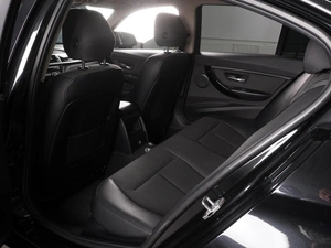 Седан BMW 3 серия 2017 года, 2675000 рублей, Красный Пахарь