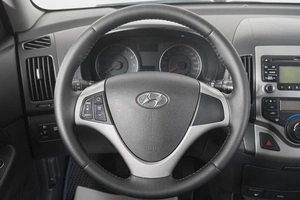 Хетчбэк Hyundai i30 2011 года, 549000 рублей, Кемерово