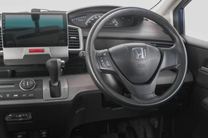 Минивэн Honda Freed 2010 года, 999000 рублей, Кемерово