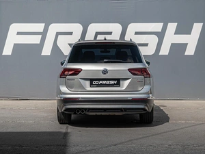 Внедорожник Volkswagen Tiguan 2017 года, 2499000 рублей, Краснодар