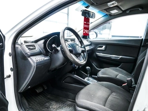 Седан Kia Rio 2012 года, 850000 рублей, Красноярск