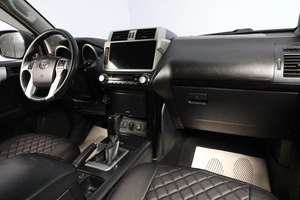 Внедорожник Toyota Land Cruiser Prado 2014 года, 3799000 рублей, Новосибирск