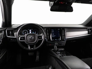 Универсал Volvo V90 2019 года, 3849999 рублей, Москва