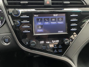 Седан Toyota Camry 2019 года, 2550000 рублей, Красноярск