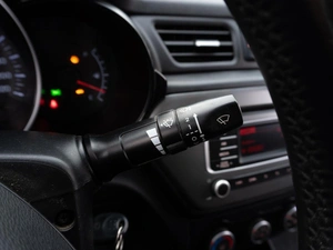 Седан Kia Rio 2016 года, 919000 рублей, Саратов