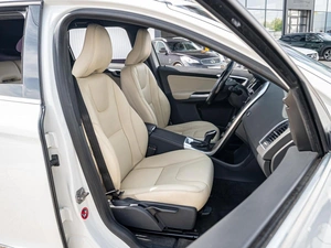 Внедорожник Volvo XC60 2013 года, 1770000 рублей, Краснодар