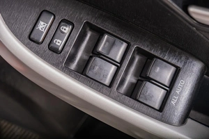 Лифтбек Toyota Prius 2013 года, 1249000 рублей, Томск