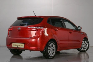 Хетчбэк Kia Rio 2013 года, 749000 рублей, Челябинск