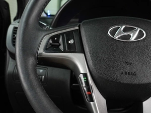 Седан Hyundai Solaris 2015 года, 989000 рублей, Воронеж