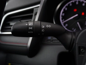 Седан Toyota Camry 2020 года, 3200000 рублей, Тверь