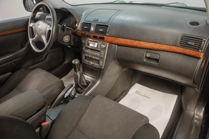 Седан Toyota Avensis 2007 года, 859000 рублей, Челябинск