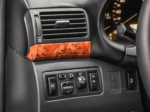 Седан Toyota Avensis 2004 года, 610000 рублей, Красноярск