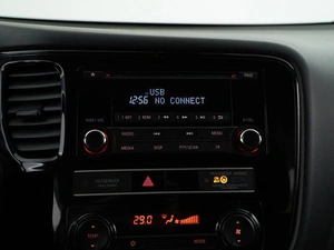 Внедорожник Mitsubishi Outlander 2018 года, 1718444 рублей, Москва