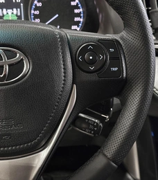 Внедорожник Toyota RAV4 2016 года, 2487000 рублей, Красноярск