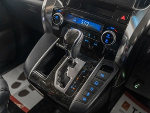 Минивэн Toyota Alphard 2015 года, 3280000 рублей, Красноярск