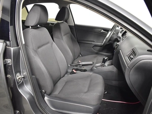 Седан Volkswagen Jetta 2013 года, 955200 рублей, Казань