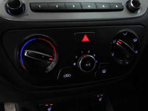 Седан Hyundai Solaris 2019 года, 1319000 рублей, Минеральные Воды